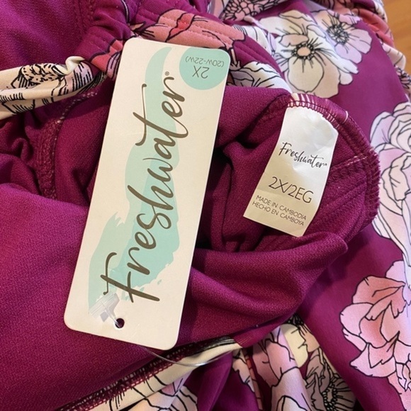 Freshwater floral‎ one piece swimsuit size 2X - Picture 5 of 5